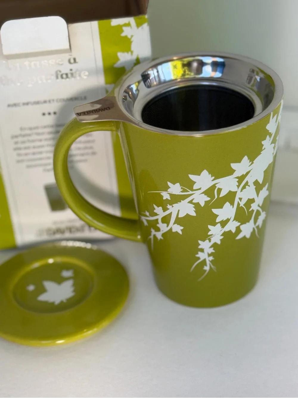 Davids Tea Perfect Mug, Apple Green, “Ivy” Pattern, Lid, Infuser, Box, Good